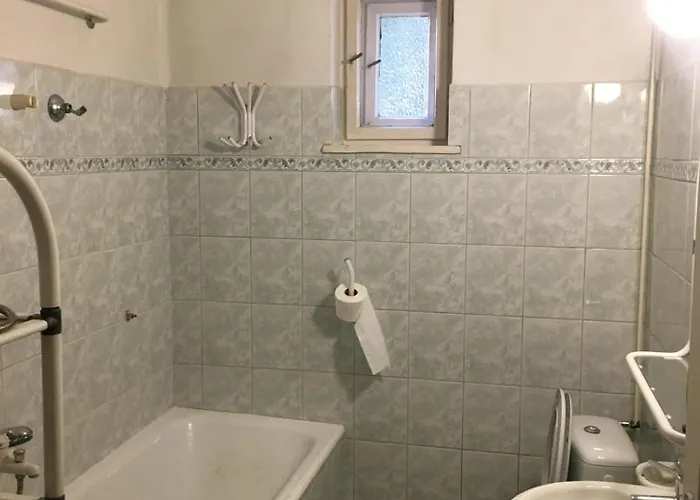 Leander-sziget * Veszprem